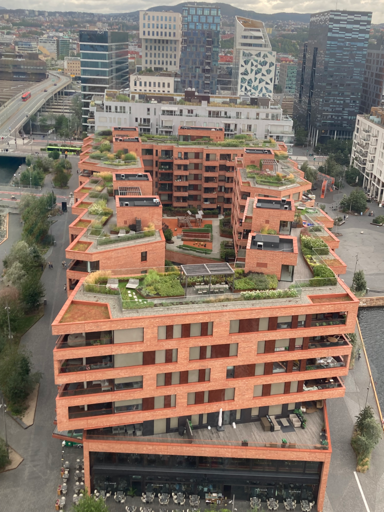 Cool architecture in Oslo with kids
